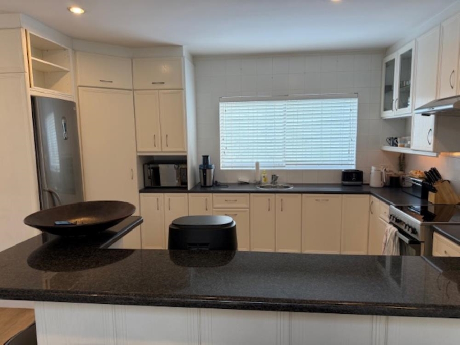 To Let 3 Bedroom Property for Rent in Hout Bay Western Cape